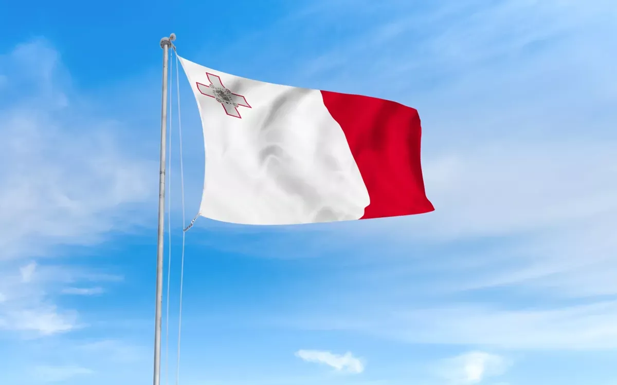 malta-flag-2-large.webp