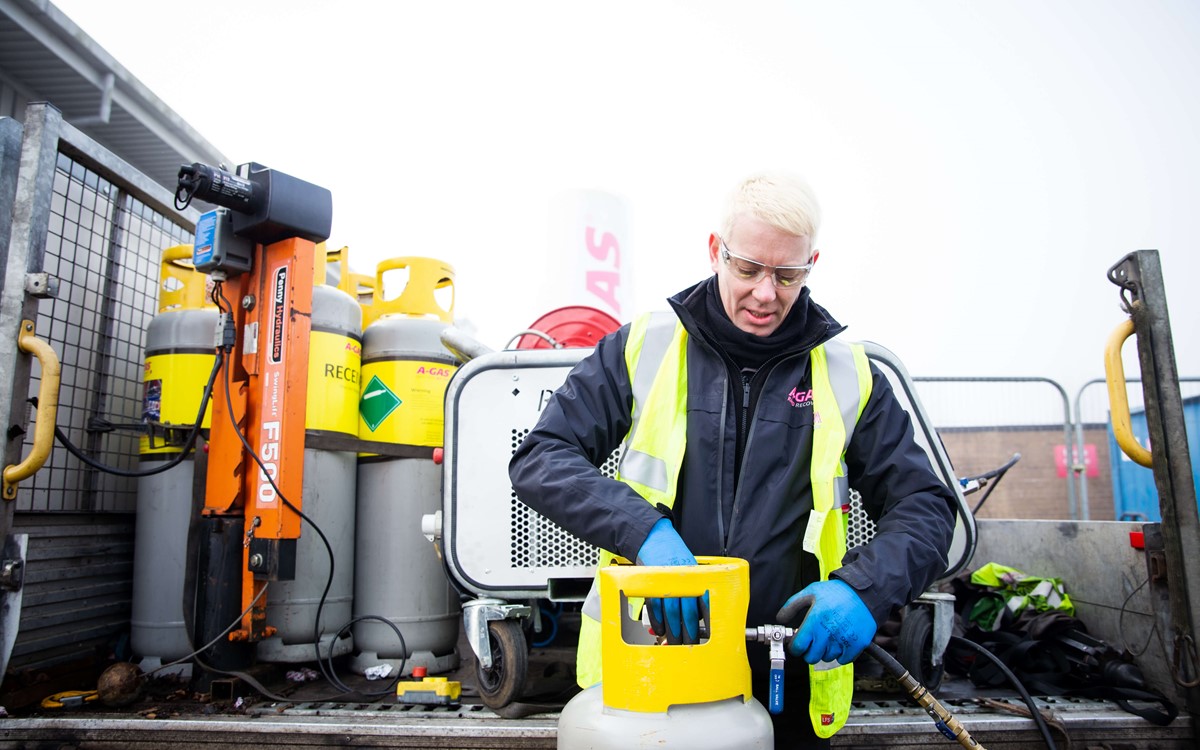 Rapid recovery agent operating recovery equipment
