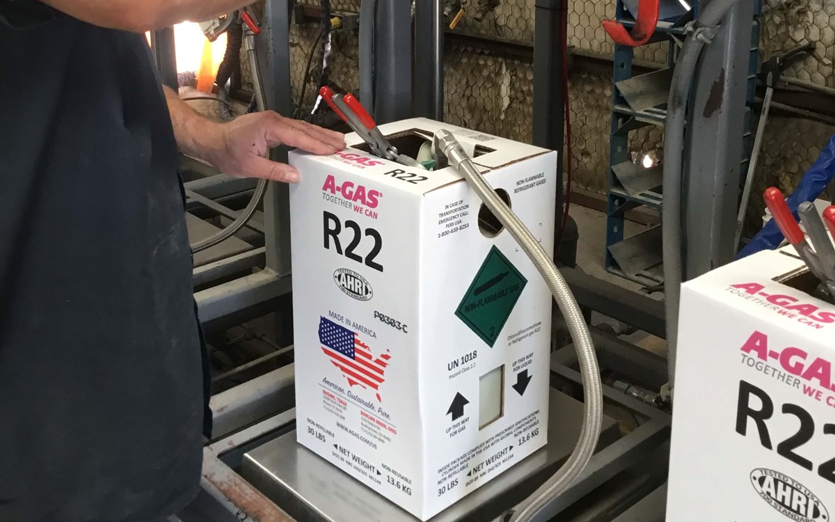 R22 refrigerant canister