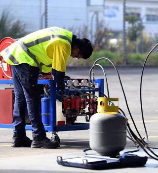 NZ Operator With Rapid Equipment (7)
