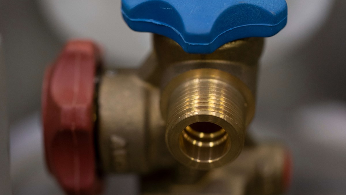 close up of cylinder valve