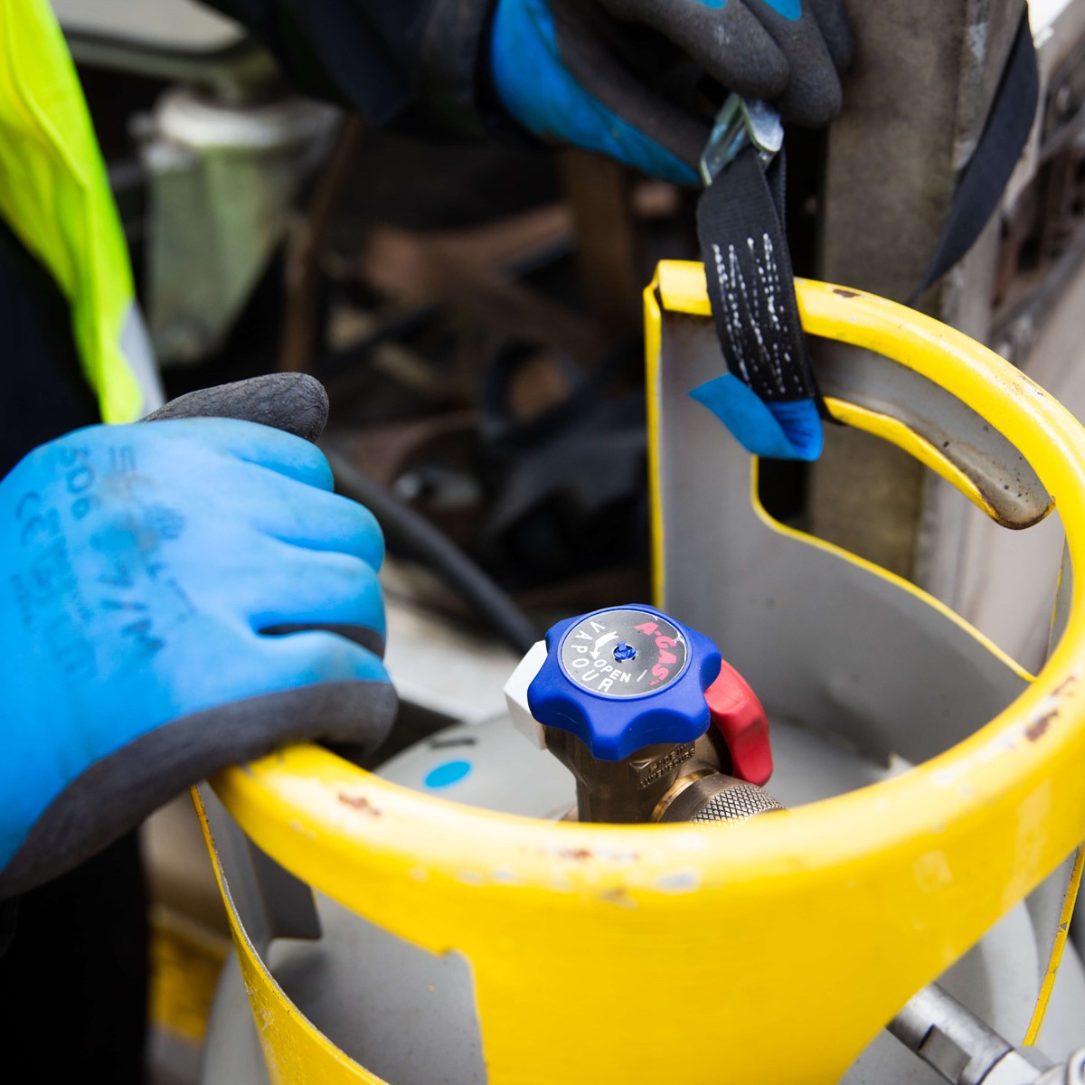 close up of recovery cylinder
